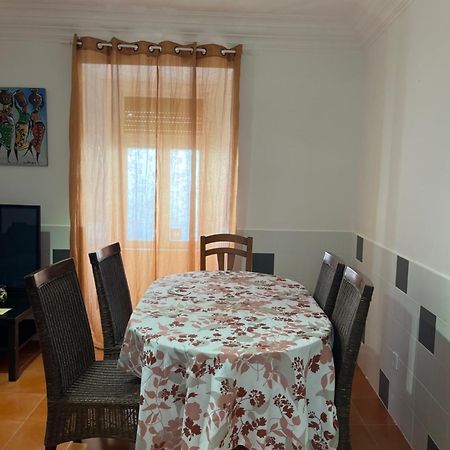 T2 2 Bedroom Flat In Arroios Lisbon Bagian luar foto