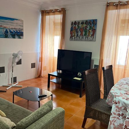 T2 2 Bedroom Flat In Arroios Lisbon Bagian luar foto